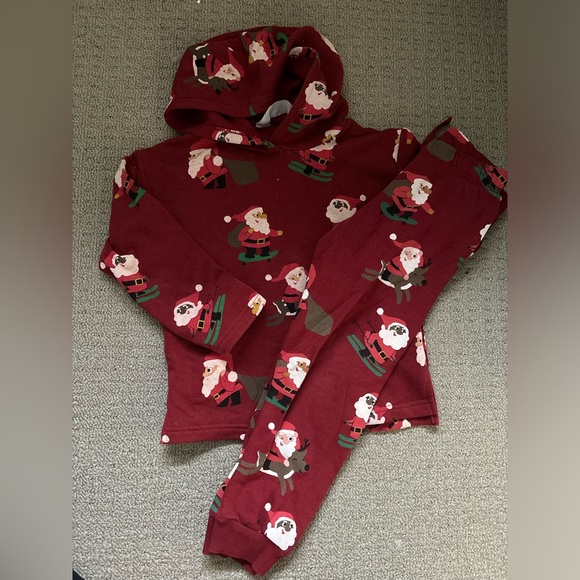 5T H&M Christmas Sweatsuit - Picture 1 of 4